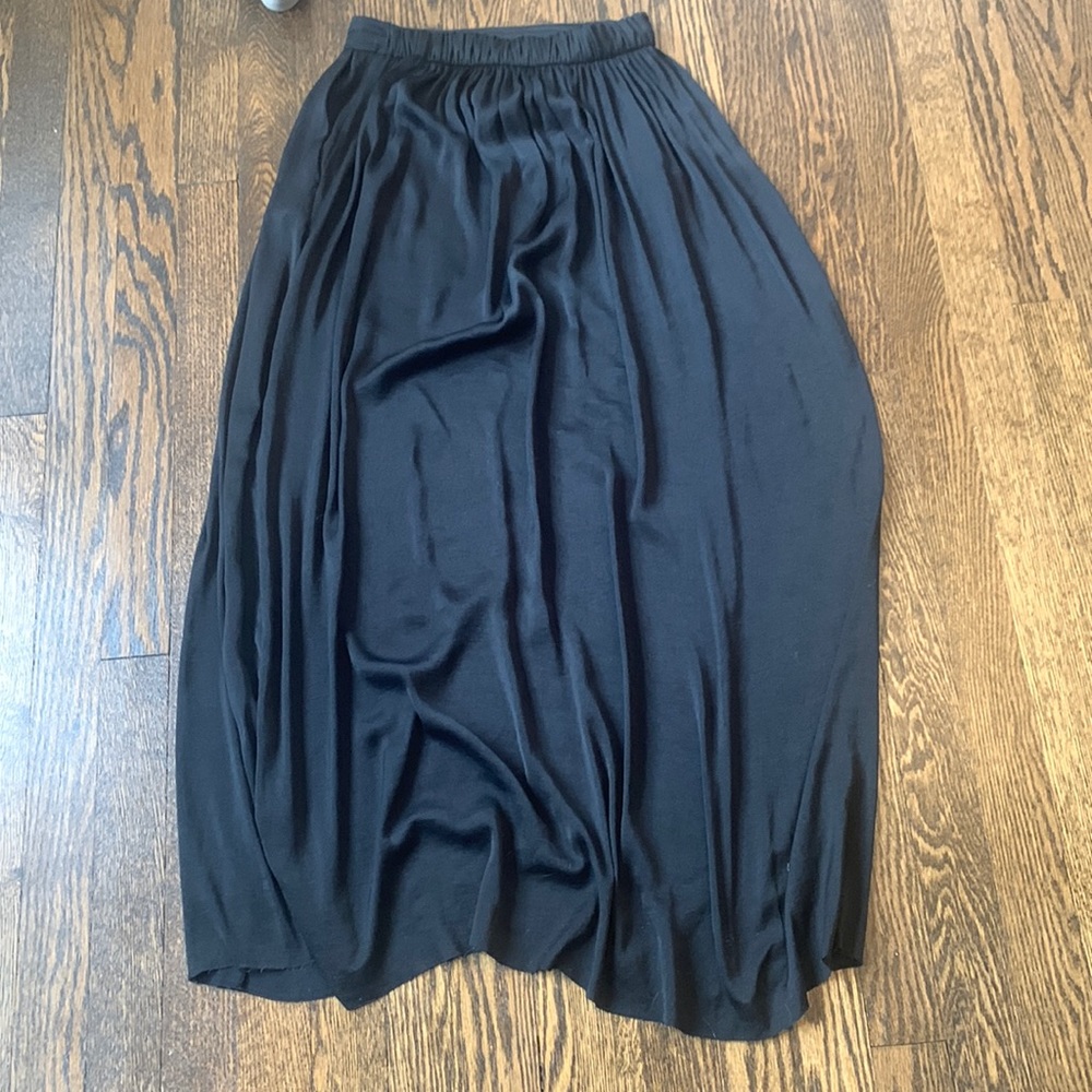 Aritzia black skirt
